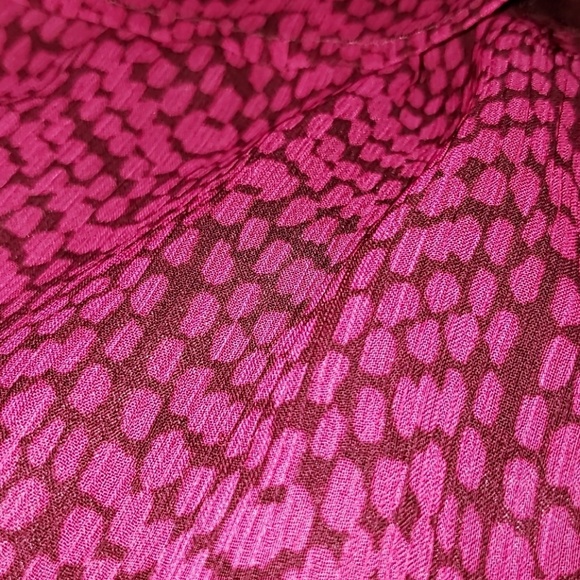 Magenta frill tank top - Picture 2 of 3